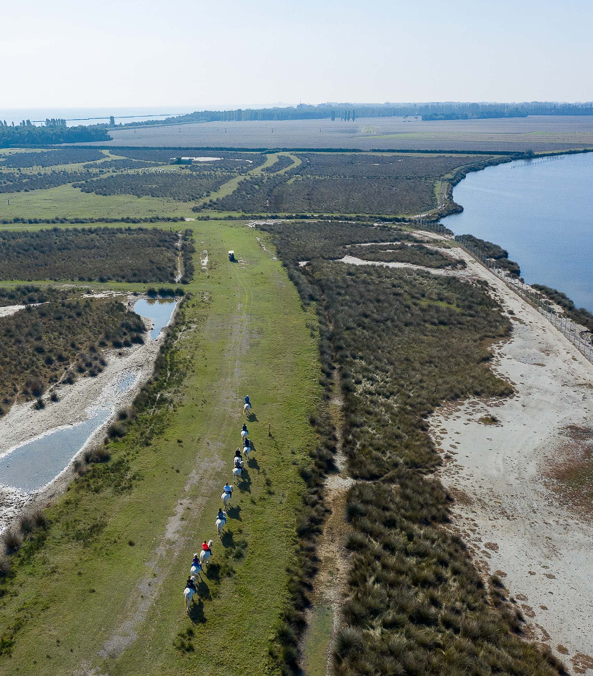 A cavallo, dove la terra incontra l’acqua